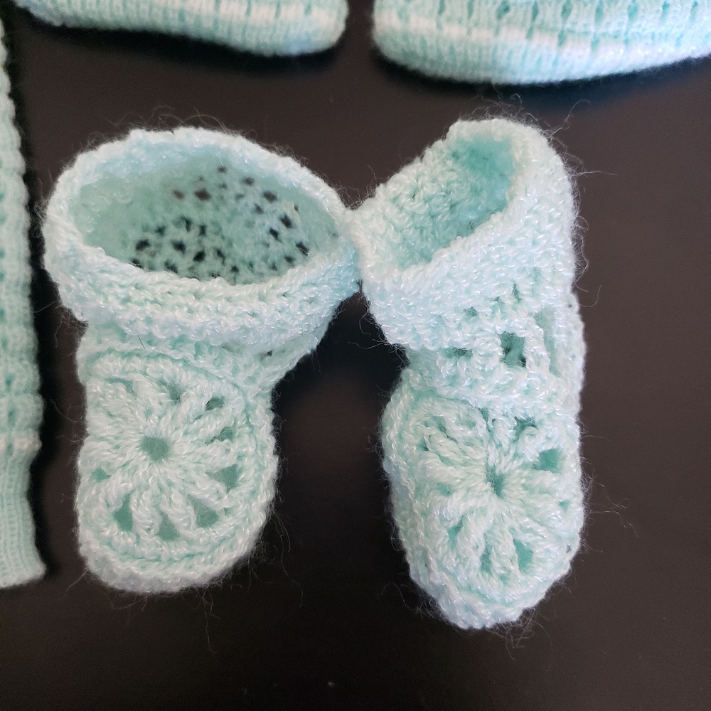 🍁Hand Knitted Set For Baby - Picture 5 of 7